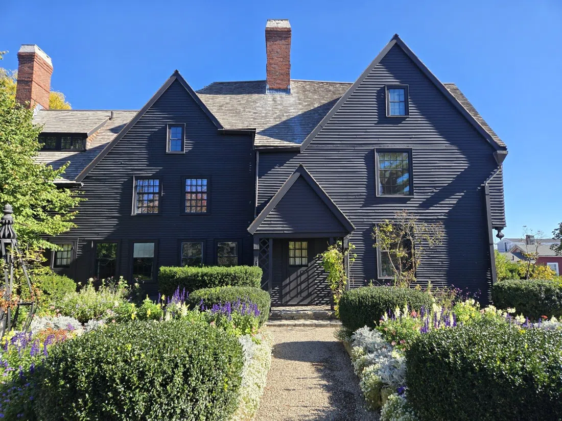 The House of the Seven Gables, Boston