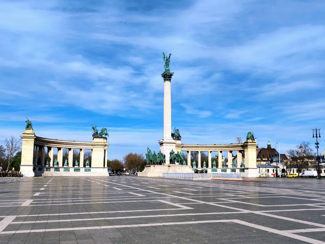 Heroes' Square and the Millennium Monument (Hősök tere), Budapest