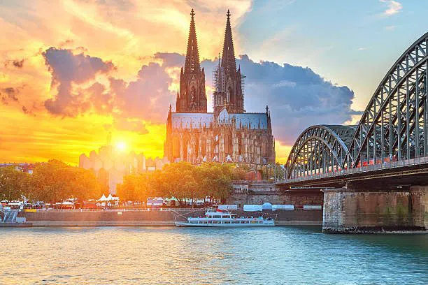 Wo ist Tom?, Cologne