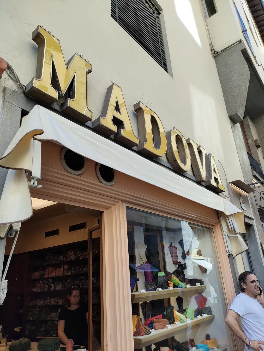 Madova, Florence