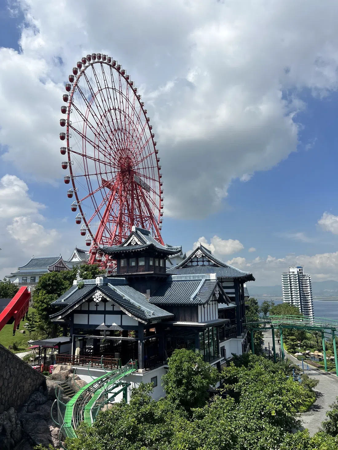 Sun World Ha Long (Queen Cable Car & Sun Wheel), Hanoi