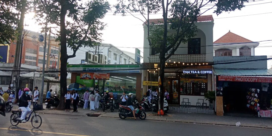 Chợ Nghĩa Tân (Nghia Tan Market), Hanoi