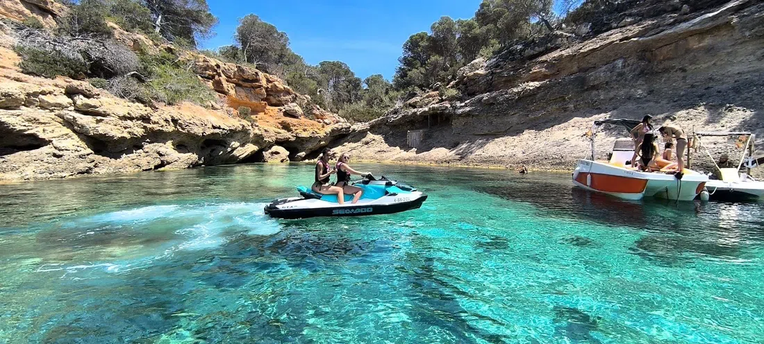 Cala Tarida Ibiza Watersports, Ibiza