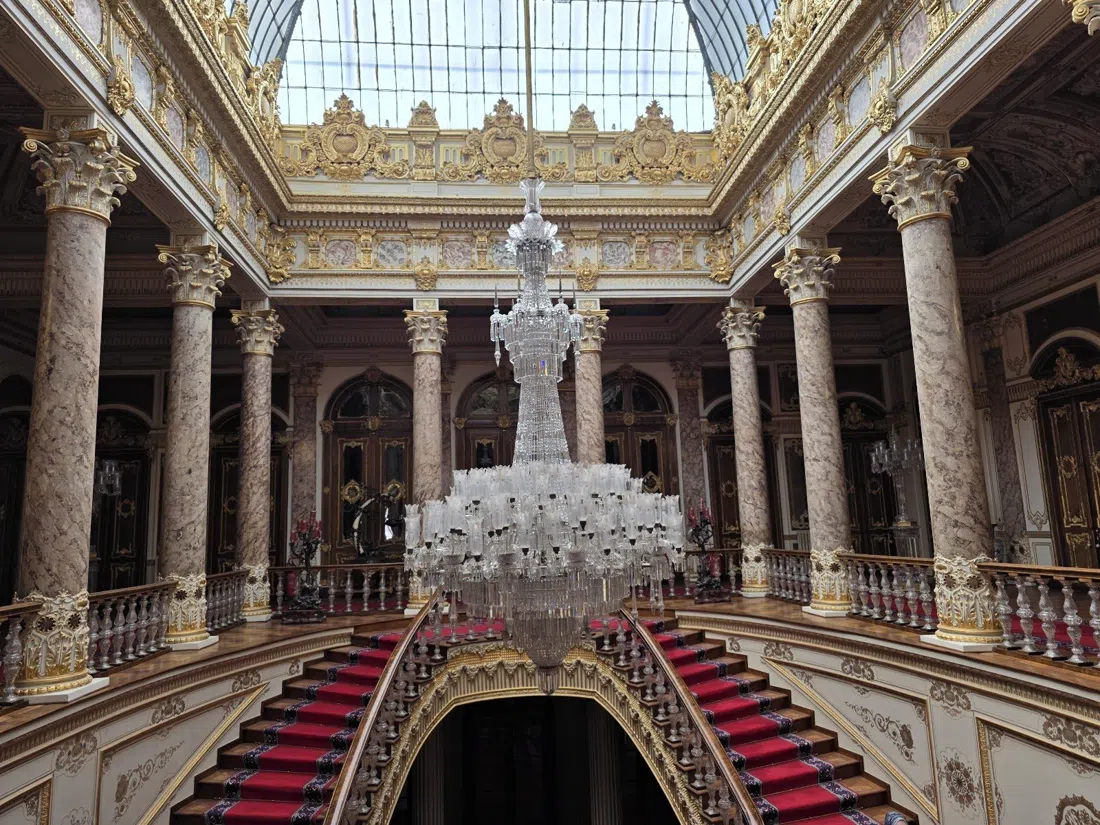 Dolmabahçe Palace (Dolmabahçe Sarayı), Istanbul