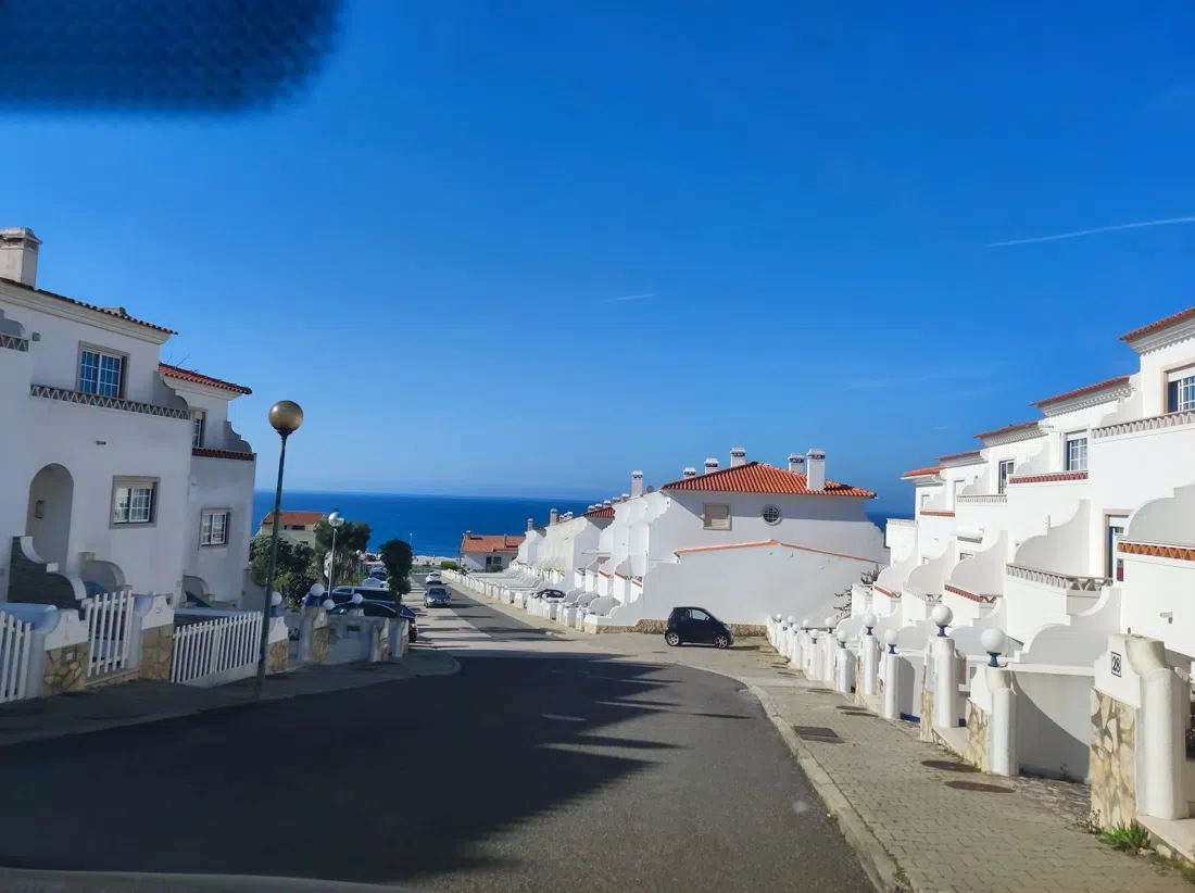 Praia de Ribeira d'Ilhas, Lisbon