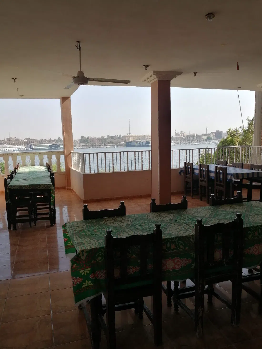 Tutankhamon Restaurant, Luxor