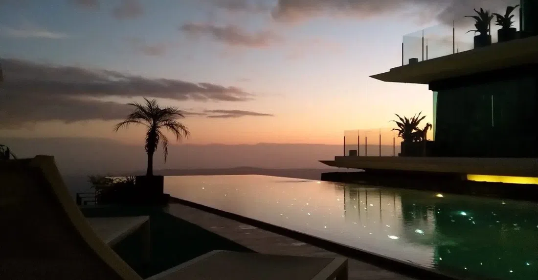 Escala Tagaytay, Manila