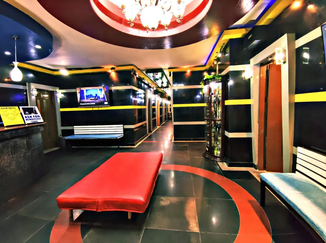 Music Platinum Family KTV & Restaurant (Metrowalk, Pasig), Manila