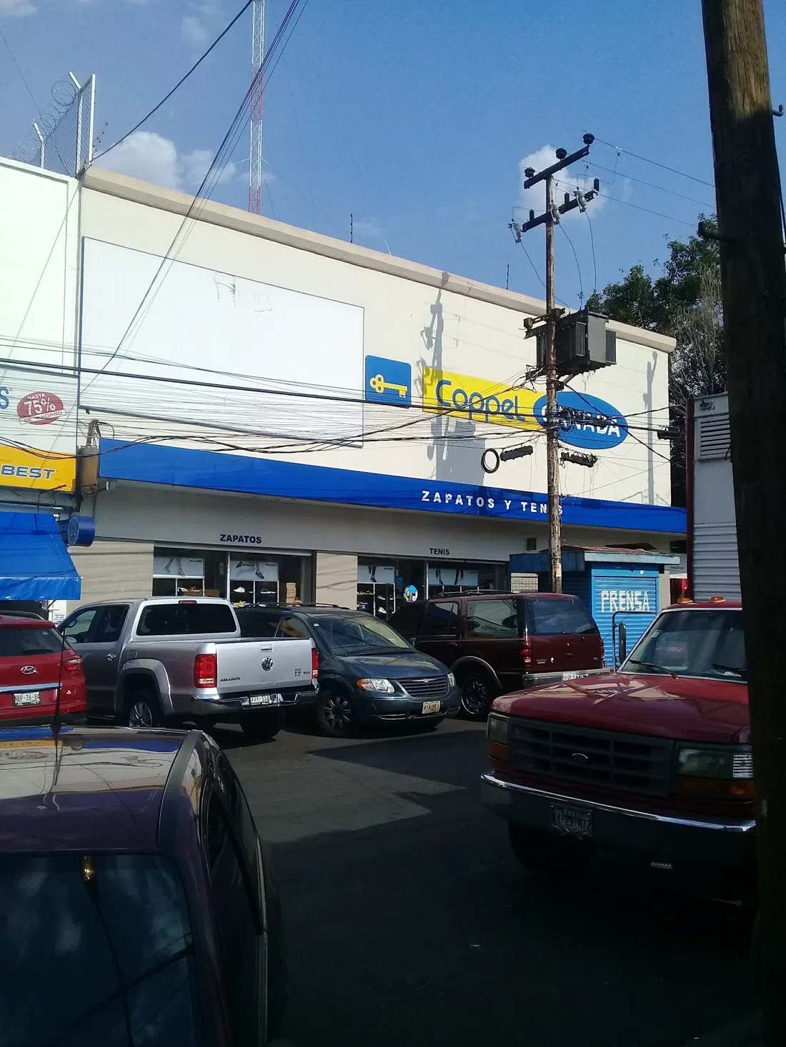 Tianguis de Antigüedades de Portales, Mexico City