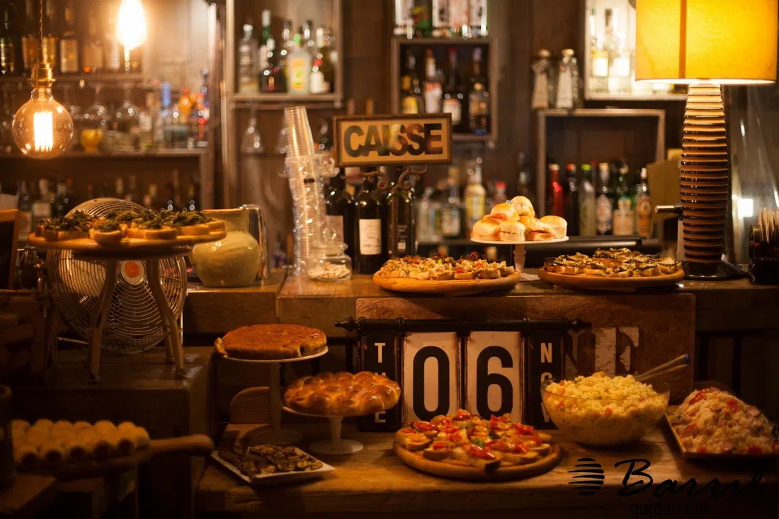 Barril Garden Bar, Naples
