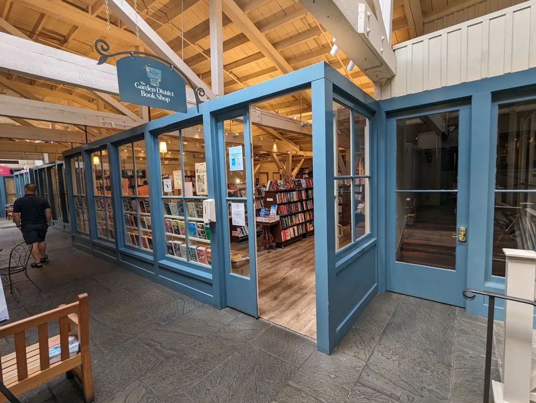 Garden District Book Shop, New Orleans