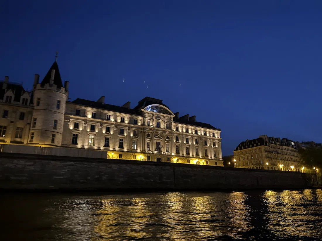 River Limousine, Paris