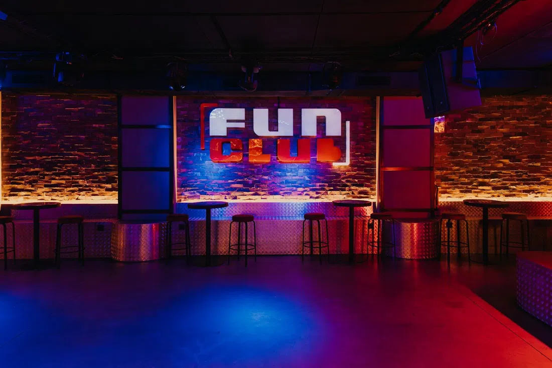 Fun Club, Seville