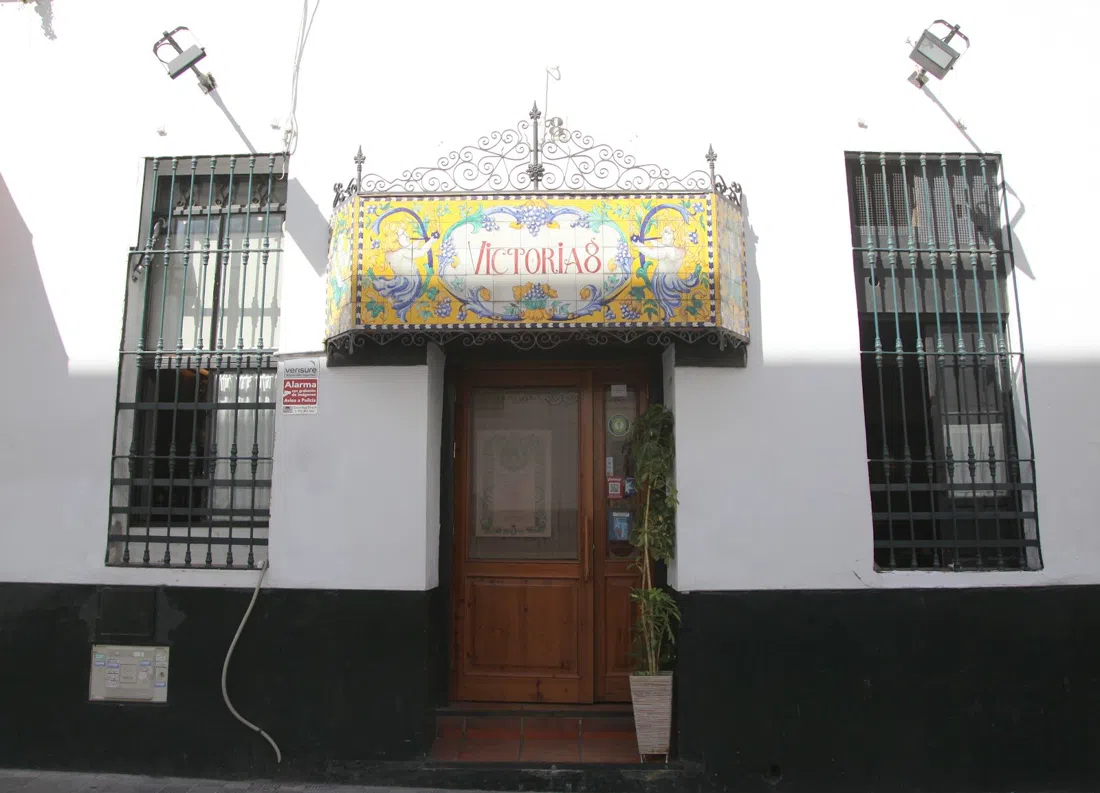 Victoria 8, Seville