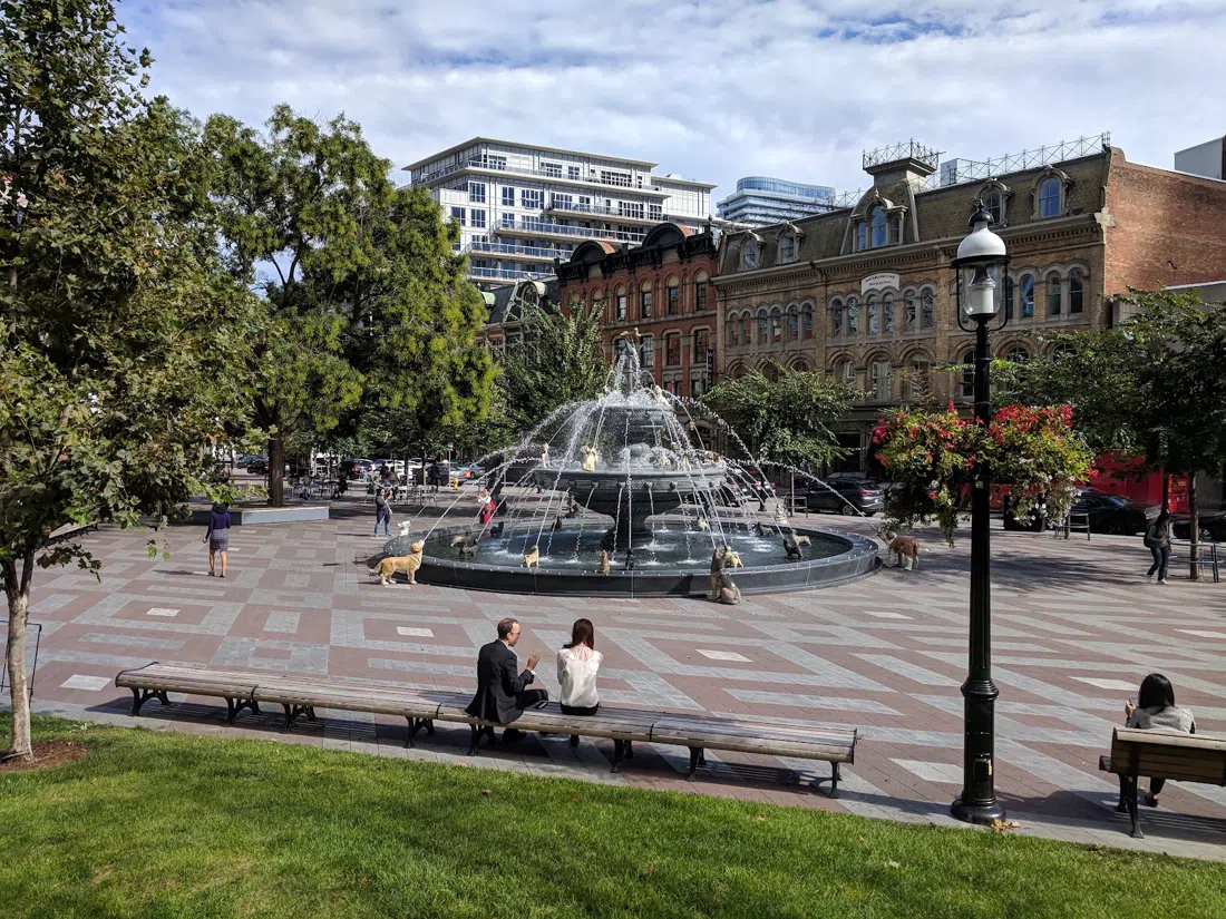 Berczy Park, Toronto