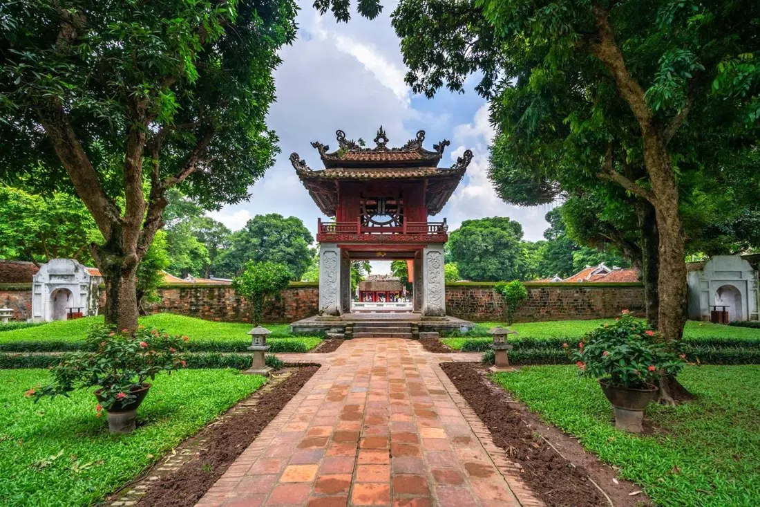 Temple of Literature (Văn Miếu – Quốc Tử Giám) by Night, Hanoi